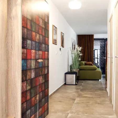 Kajgo-pag * Pag Town